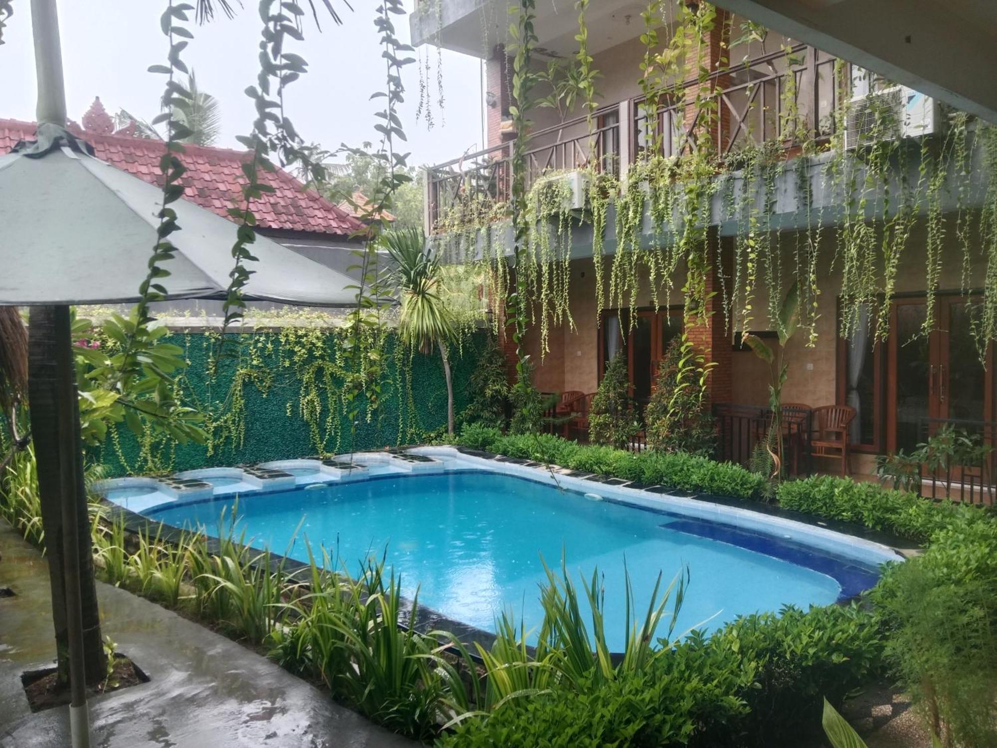 Grace Paradise Guest House نوسا ليمبونغان المظهر الخارجي الصورة